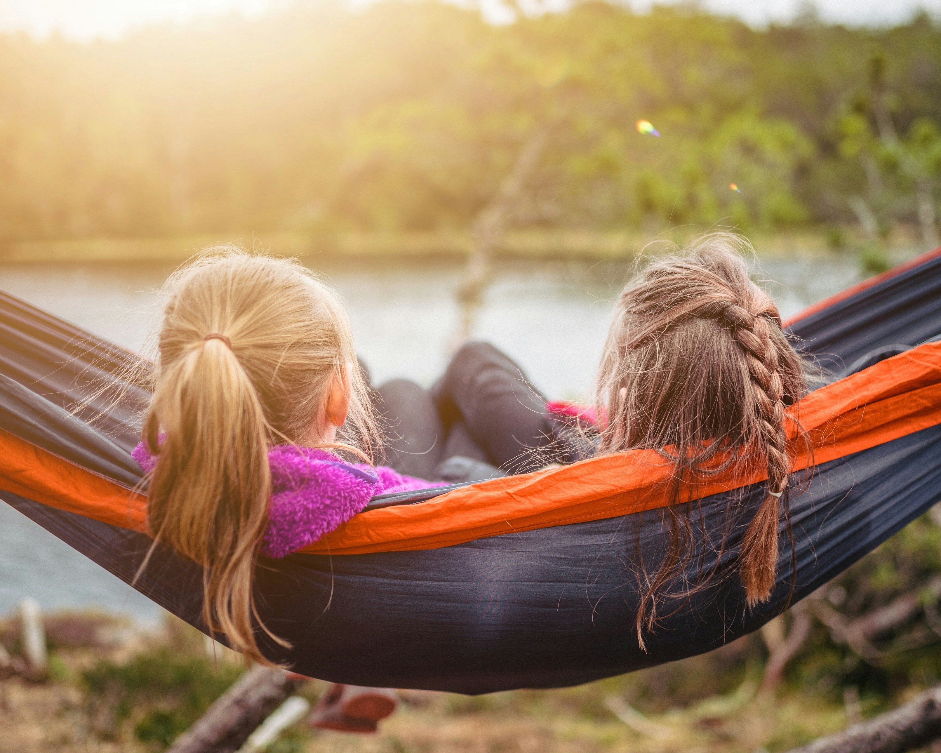 unsplash-kids-in-hammock-stock